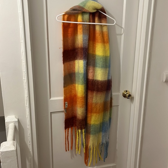 Chunky Checkered Colorful scarf - Picture 4 of 5